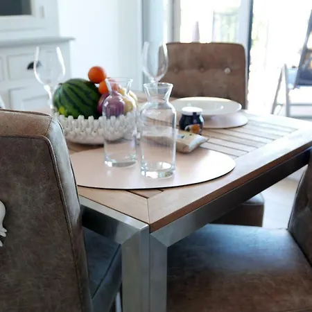 Apartment Ensemble 28 Anke